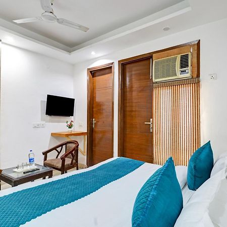 Hotel Aron By The Premium Villa New Delhi Extérieur photo