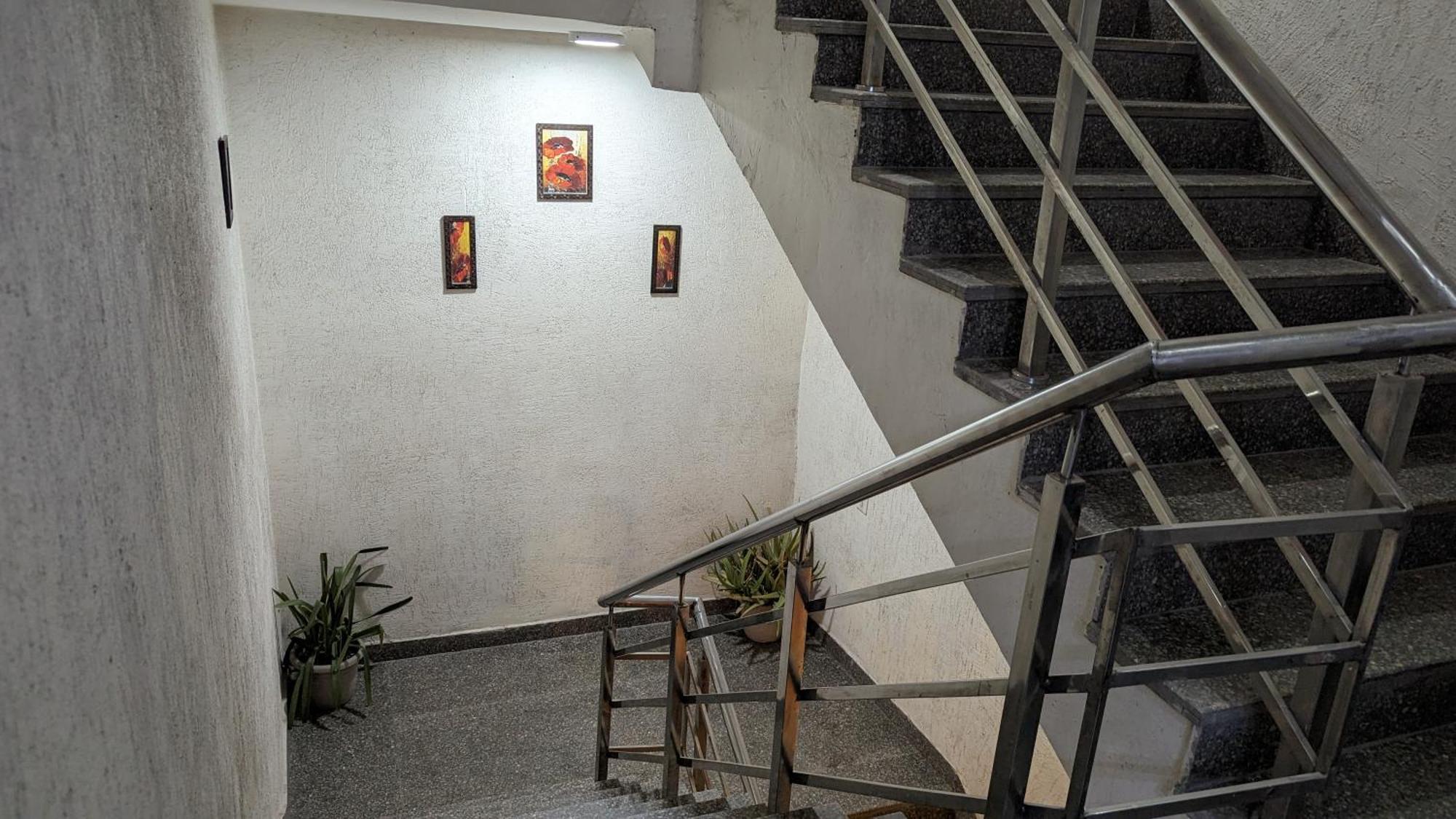 Hotel Aron By The Premium Villa New Delhi Extérieur photo