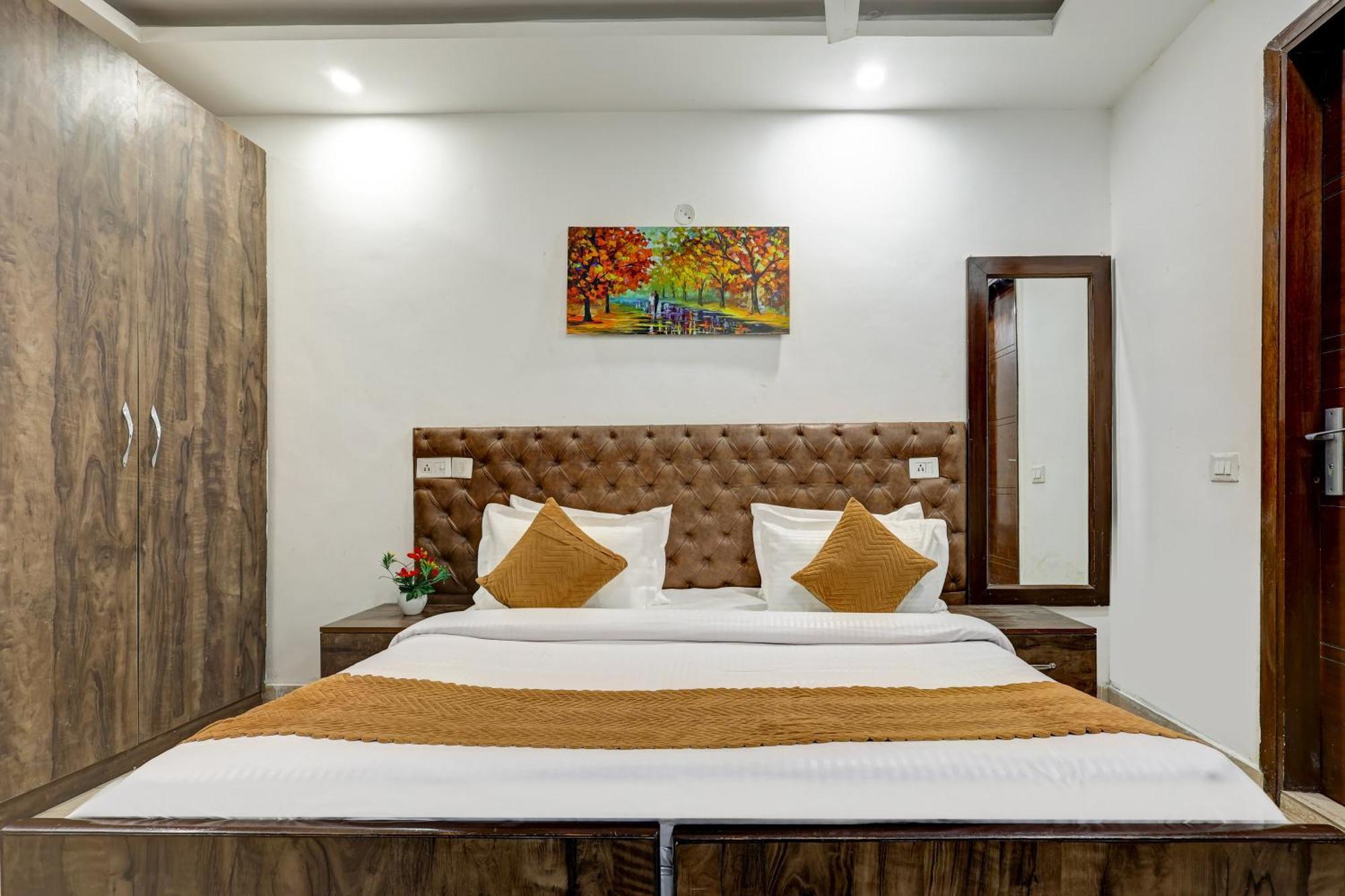 Hotel Aron By The Premium Villa New Delhi Extérieur photo
