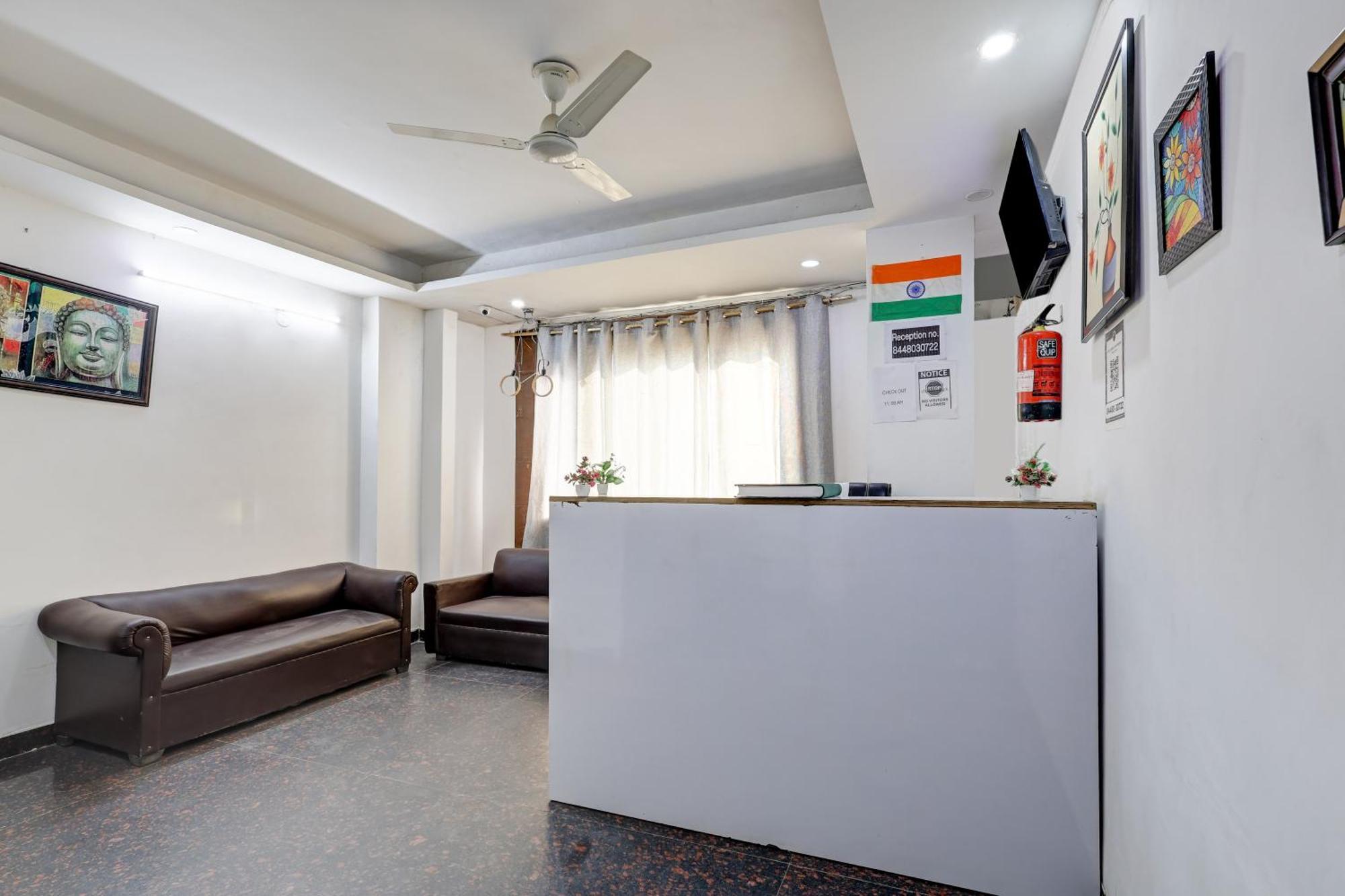 Hotel Aron By The Premium Villa New Delhi Extérieur photo